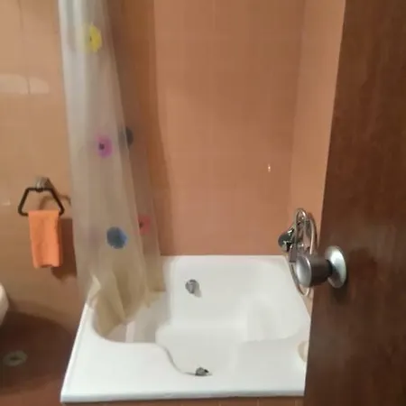 Edifício Ouramar 2-f Apartamento *
